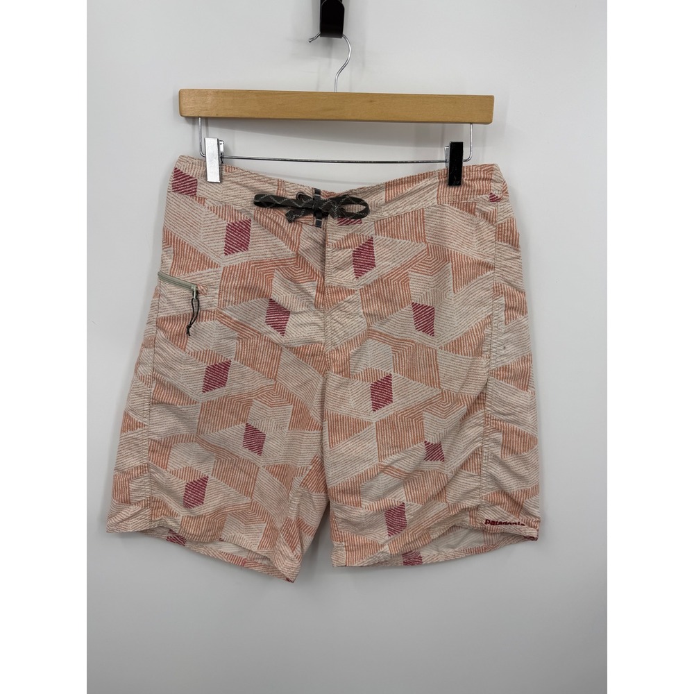 Patagonia Wavefarer Board Shorts Mens 32 Orange Geometric Print Swim Trunks